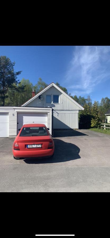 Own Room With Big Bed In A Big House! Luleå Exteriör bild